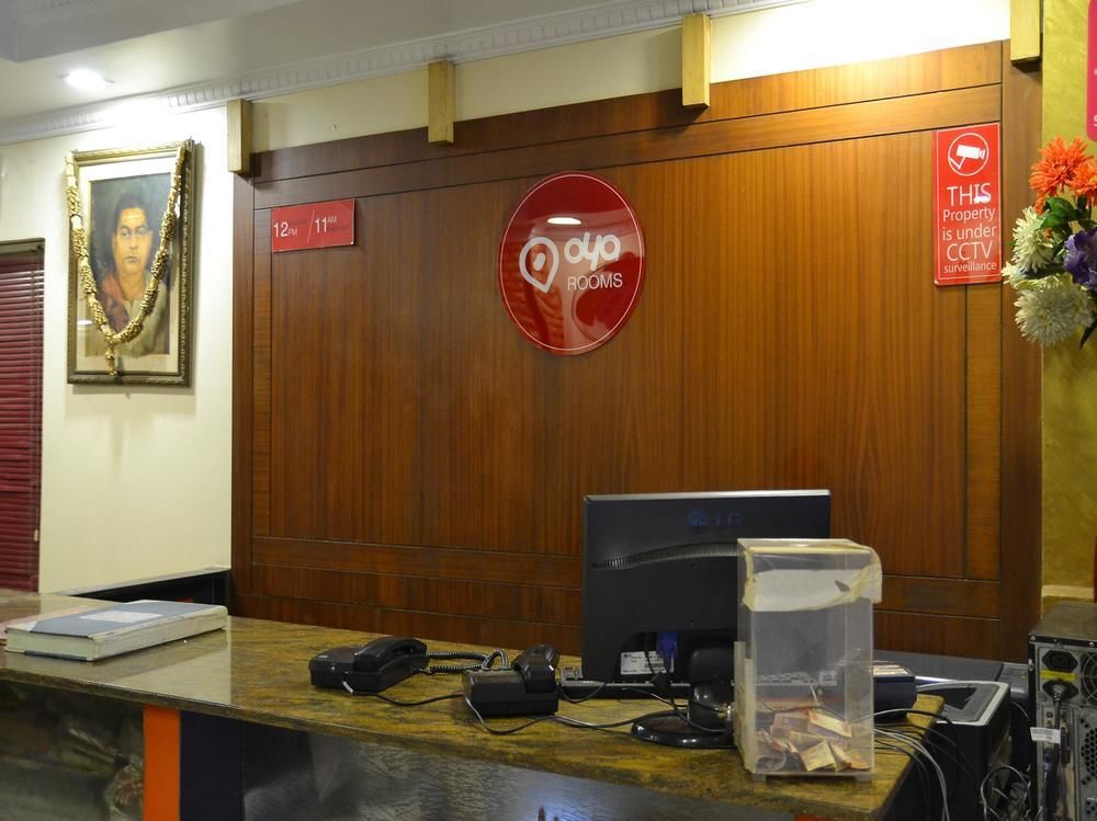 Oyo 3019 Hotel Lingaraj บูบันเนสชวาร์ ภายนอก รูปภาพ