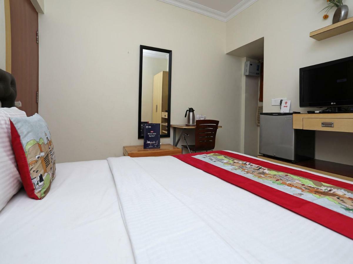Oyo 3019 Hotel Lingaraj บูบันเนสชวาร์ ภายนอก รูปภาพ