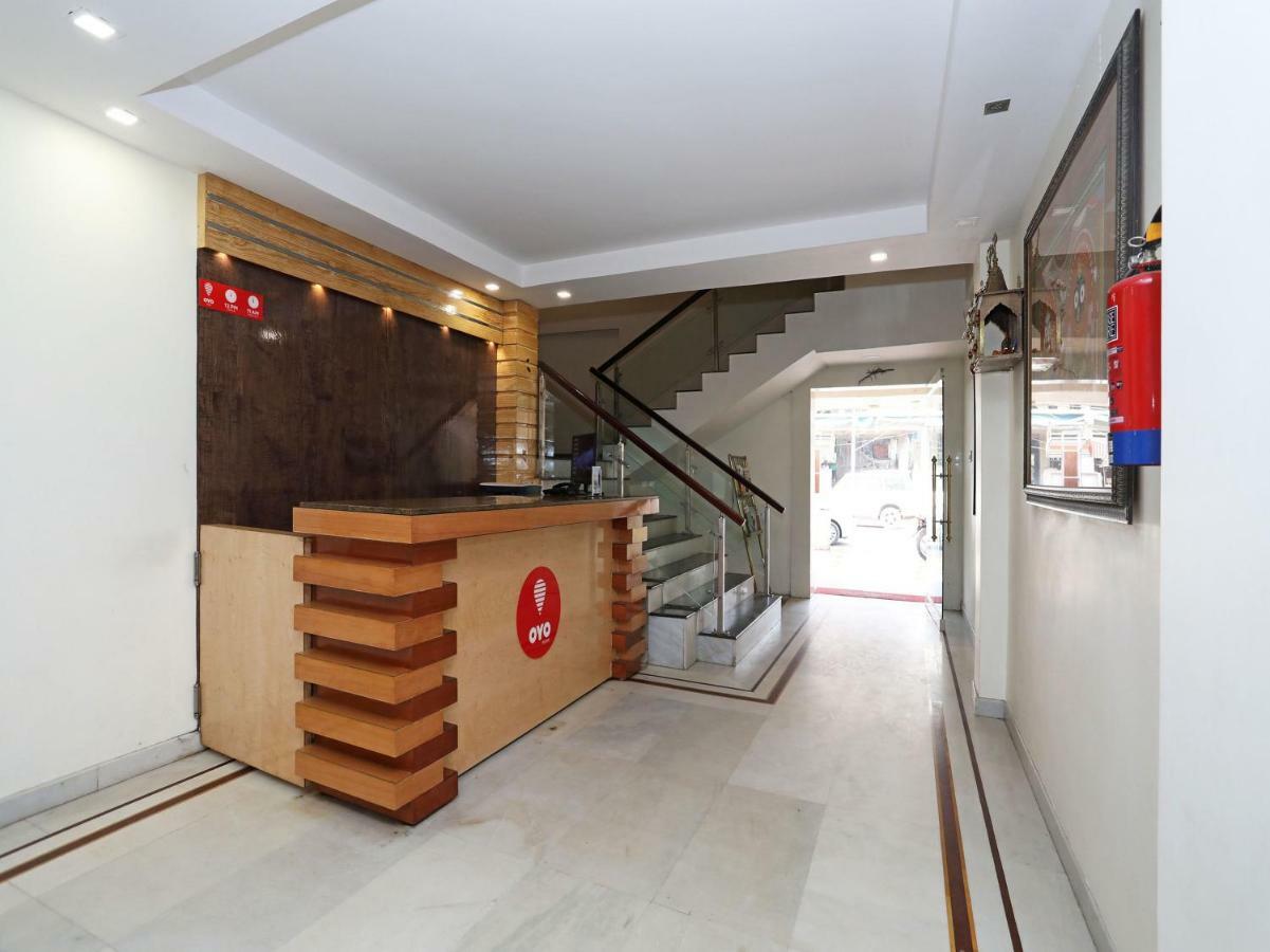 Oyo 3019 Hotel Lingaraj บูบันเนสชวาร์ ภายนอก รูปภาพ