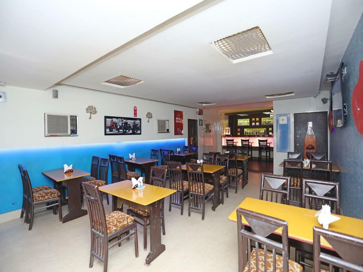 Oyo 3019 Hotel Lingaraj บูบันเนสชวาร์ ภายนอก รูปภาพ